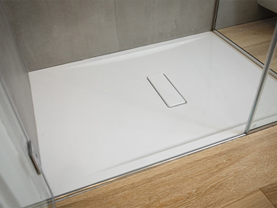 Piatto doccia in ceramica over-size